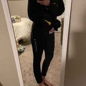 Black gym shark joggers - size M